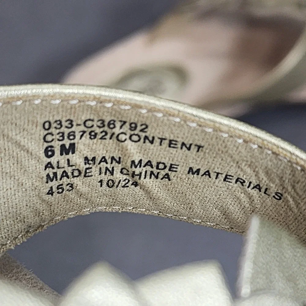 Cliffs by White Mountain Content Sandal Gold Floral Wedge Womens‎ 6M NEW